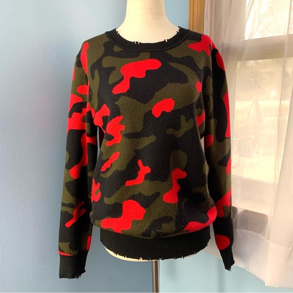Elan Camouflage Crewneck Sweater with Distressed Edges - Picture 7 of 8